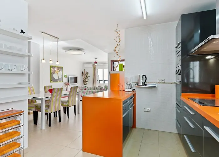 Belvilla By Oyo Apartment In La Herradura