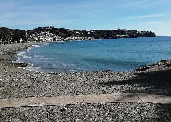 Belvilla By Oyo Apartment In La Herradura
